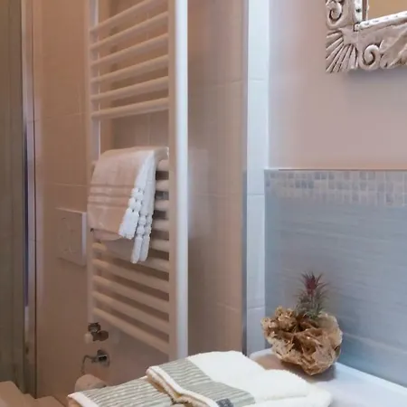 ゲストハウス Tory シローロ